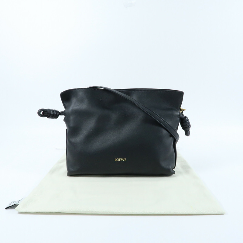 faa365df-f8aa-4059-9947-7335c65a03f2 로에베 미디엄 플라멩코 클러치 백(블랙)LF8862 - 이미지 1